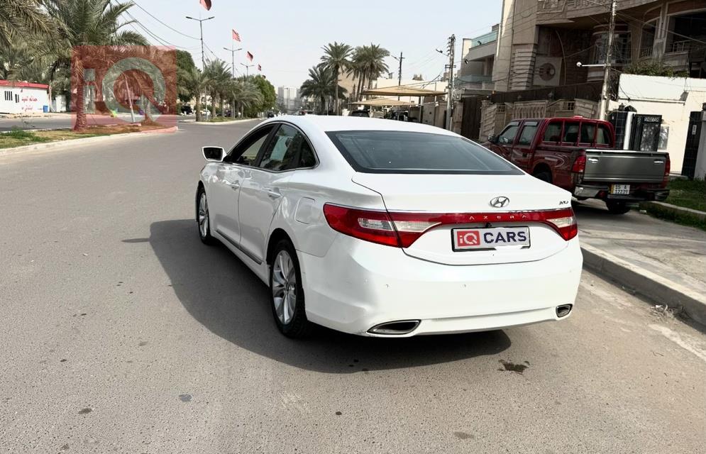 هيونداي أزيرا